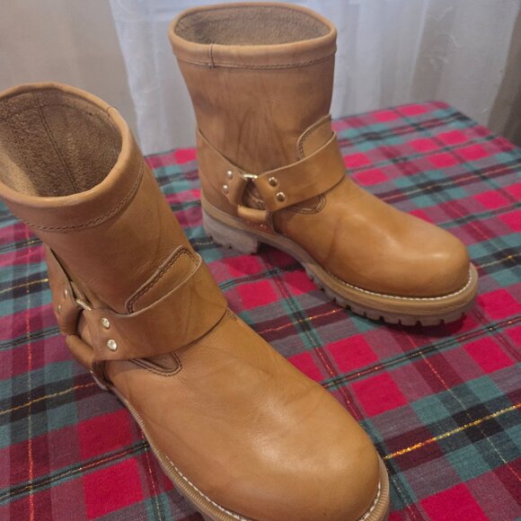 Durango Harness Tan High Soles Boots - Picture 2 of 8